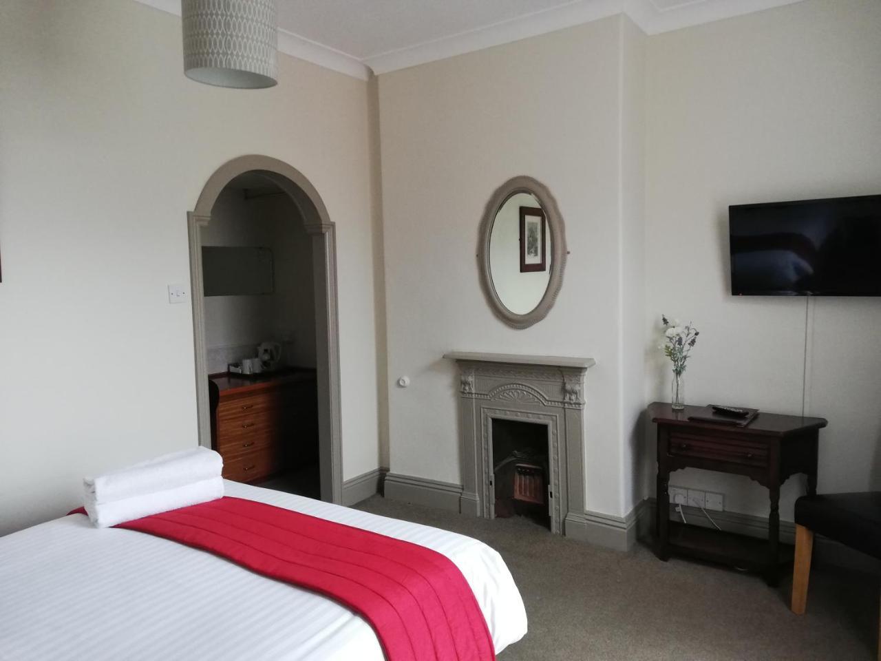 The Claremont Bed & Breakfast Woodhall Spa Bagian luar foto